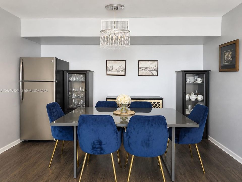 For Rent: $2,700 (3 beds, 2 baths, 1210 Square Feet)