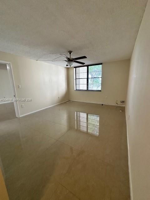 В аренду: $1,950 (1 спален, 1 ванн, 787 Квадратных фут)