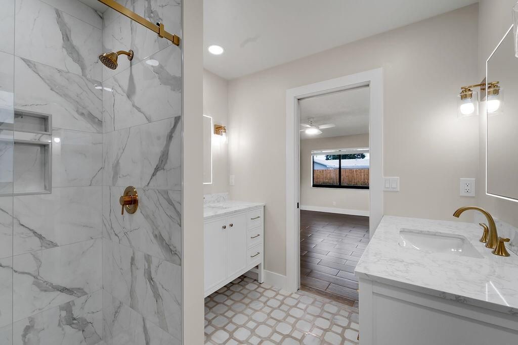 11910ButternutStreet23-1