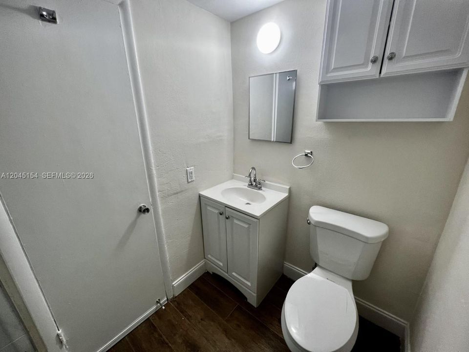 For Rent: $1,700 (0 beds, 1 baths, 500 Square Feet)