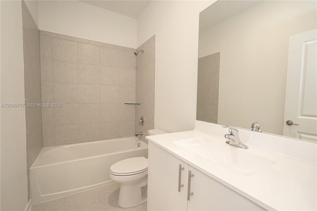В аренду: $3,400 (3 спален, 2 ванн, 1443 Квадратных фут)