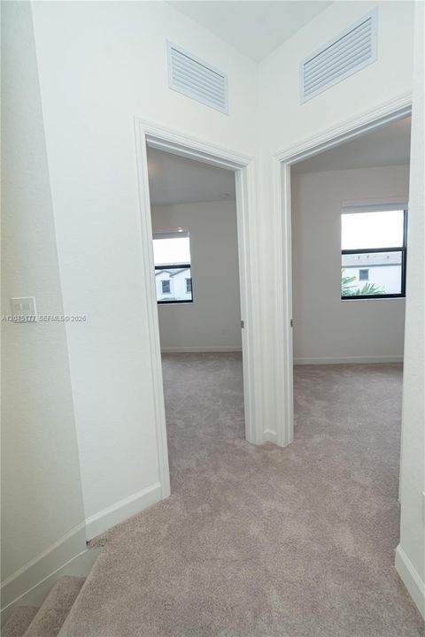 В аренду: $3,400 (3 спален, 2 ванн, 1443 Квадратных фут)