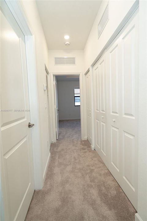 В аренду: $3,400 (3 спален, 2 ванн, 1443 Квадратных фут)
