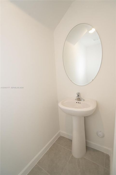 В аренду: $3,400 (3 спален, 2 ванн, 1443 Квадратных фут)