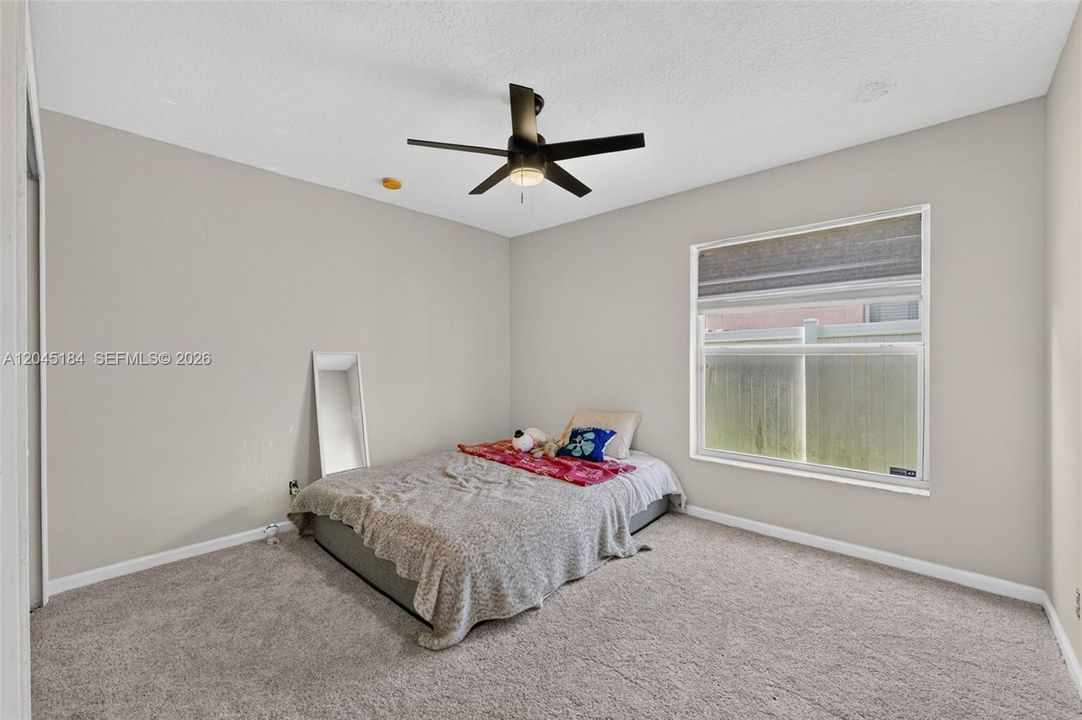 For Sale: $550,000 (3 beds, 2 baths, 1667 Square Feet)