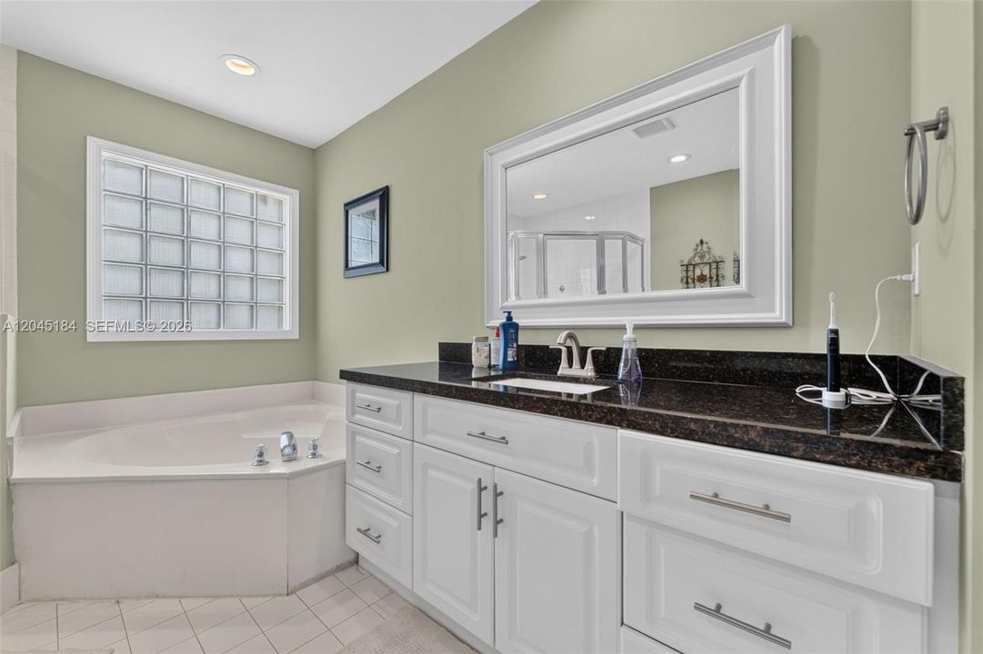 For Sale: $550,000 (3 beds, 2 baths, 1667 Square Feet)