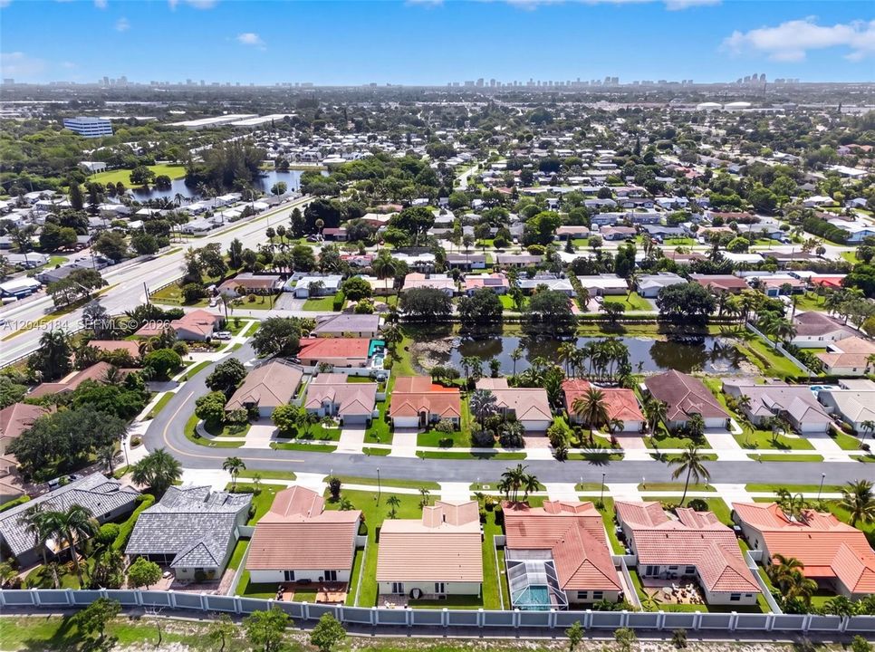 For Sale: $550,000 (3 beds, 2 baths, 1667 Square Feet)