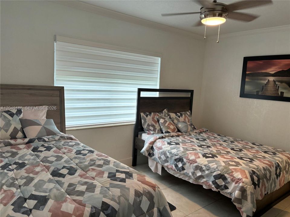 En Venta: $455,000 (3 camas, 2 baños, 1000 Pies cuadrados)