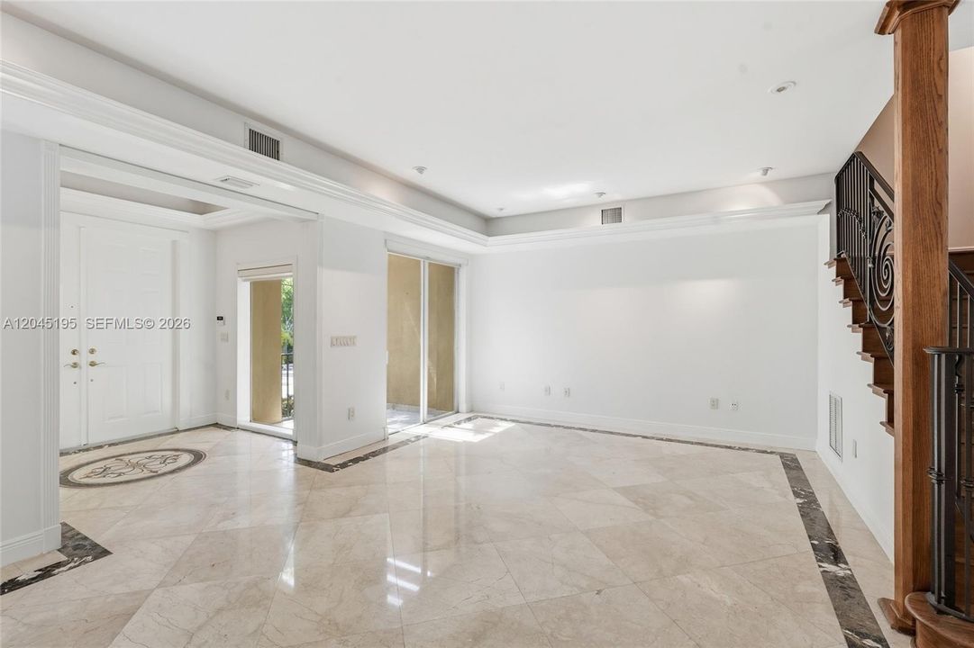 En Renta: $13,500 (3 camas, 2 baños, 1700 Pies cuadrados)