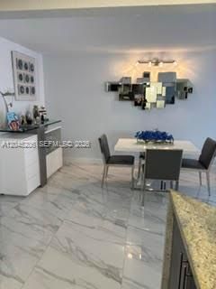 En Renta: $2,800 (2 camas, 2 baños, 1000 Pies cuadrados)