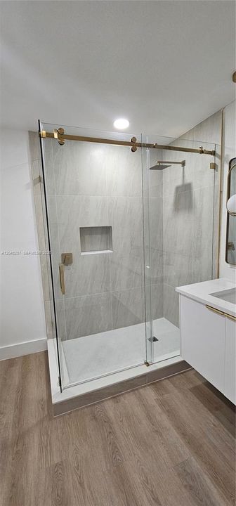 待售: $429,900 (4 贝兹, 3 浴室, 2250 平方英尺)