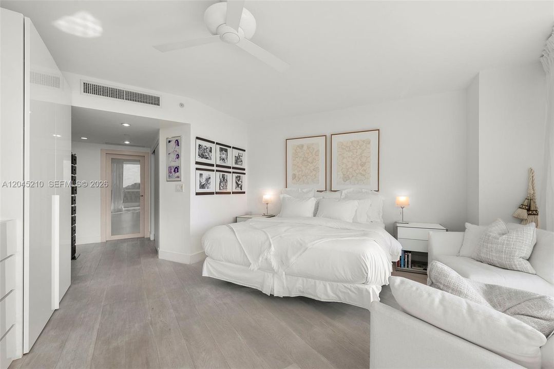 For Sale: $1,550,000 (1 beds, 1 baths, 1210 Square Feet)
