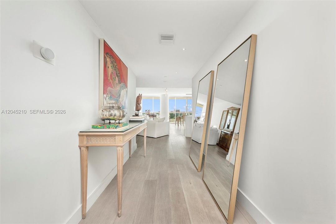 For Sale: $1,550,000 (1 beds, 1 baths, 1210 Square Feet)