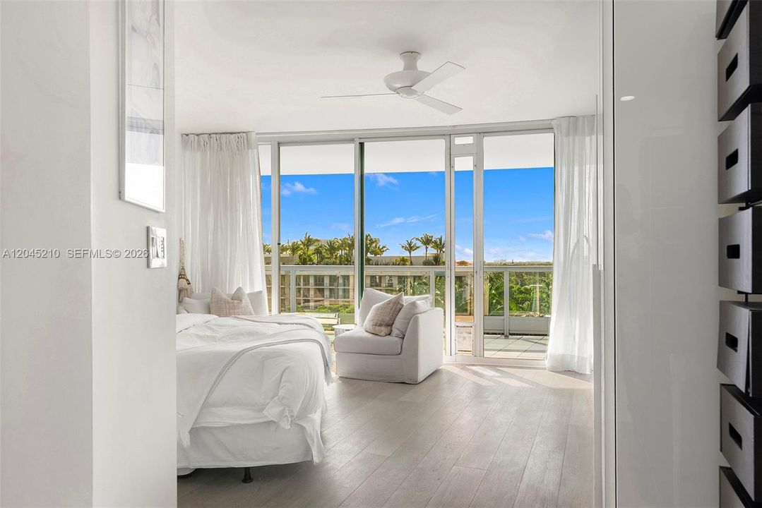 For Sale: $1,550,000 (1 beds, 1 baths, 1210 Square Feet)