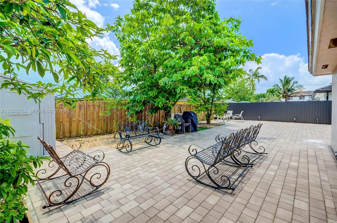 En Venta: $689,899 (3 camas, 2 baños, 1725 Pies cuadrados)