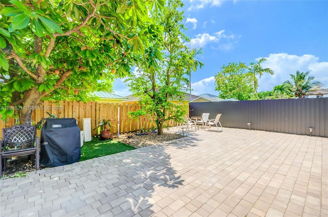 En Venta: $689,899 (3 camas, 2 baños, 1725 Pies cuadrados)