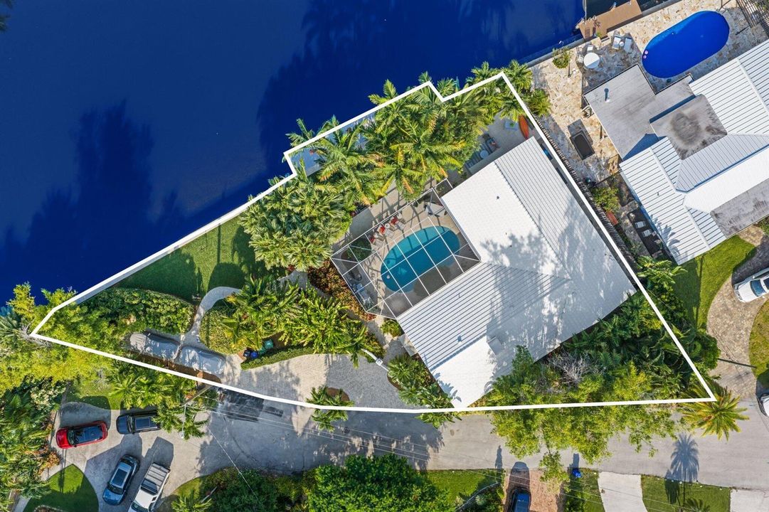 2124 Coral Shores Dr