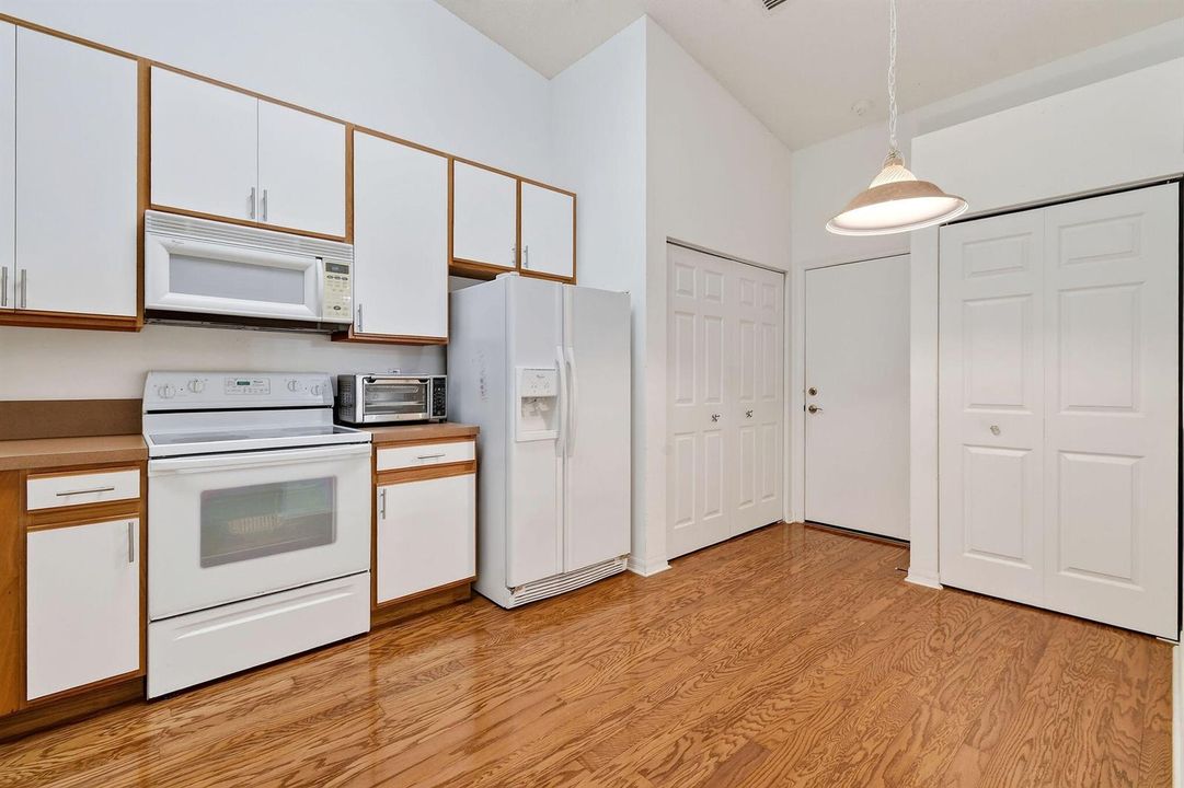 9442BridgeportDr(22)