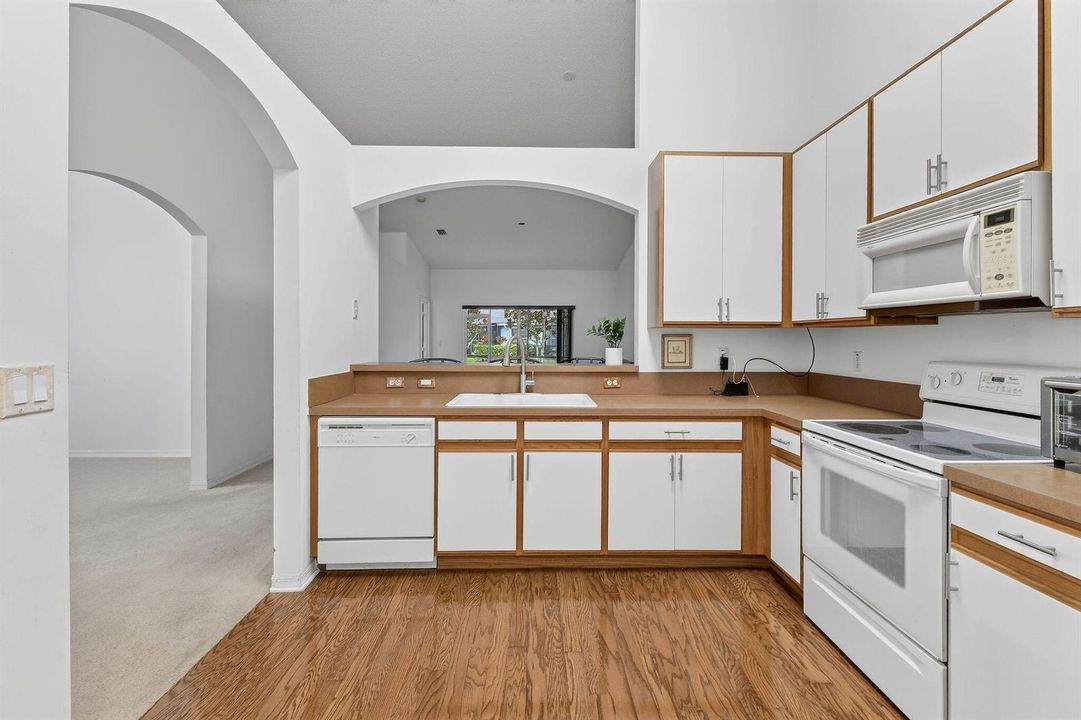 9442BridgeportDr(21)