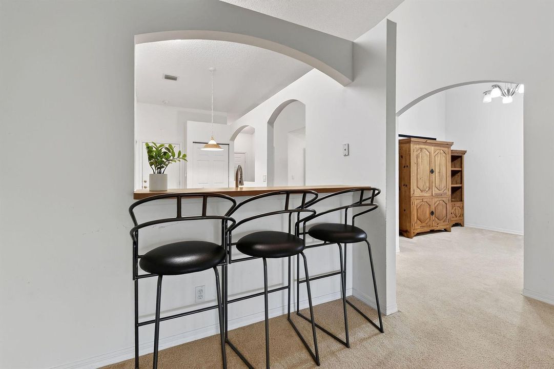 9442BridgeportDr(17)