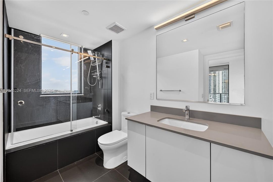 For Rent: $3,500 (2 beds, 2 baths, 1055 Square Feet)