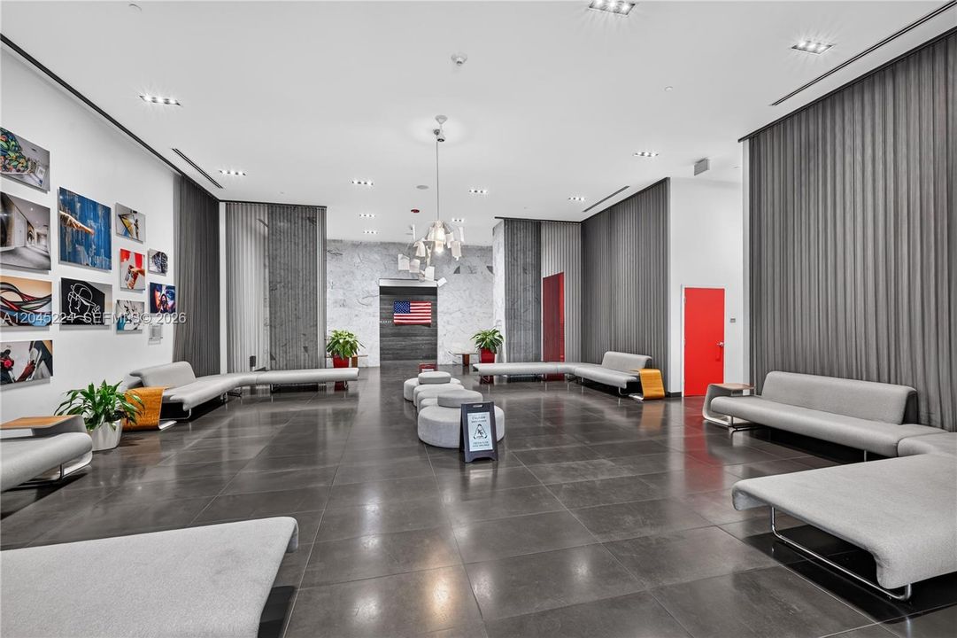 For Rent: $3,500 (2 beds, 2 baths, 1055 Square Feet)
