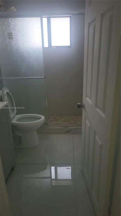 For Rent: $2,550 (2 beds, 1 baths, 1376 Square Feet)