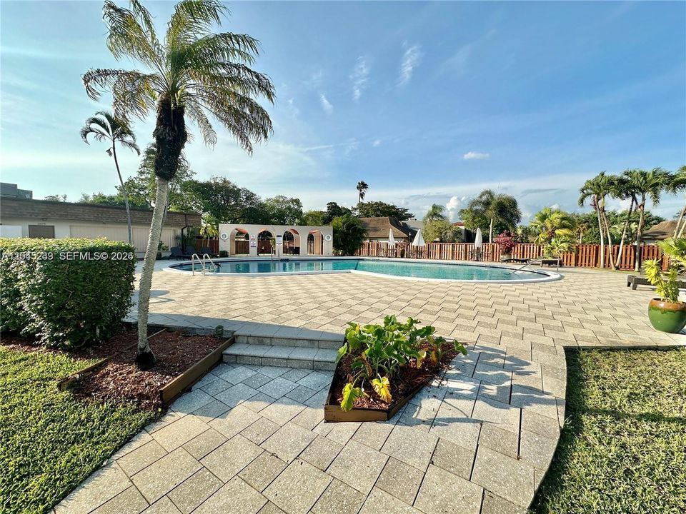 For Rent: $3,000 (3 beds, 2 baths, 1490 Square Feet)