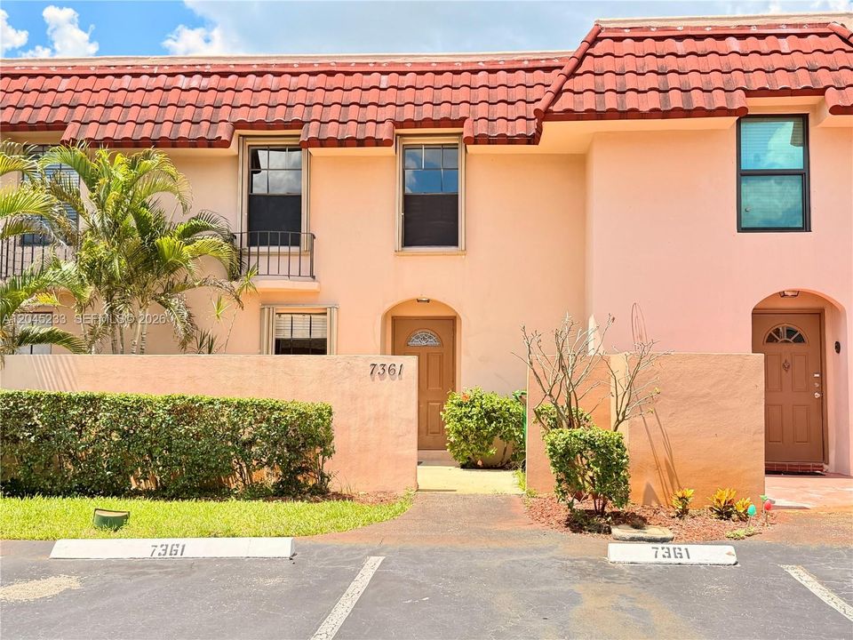 For Rent: $3,000 (3 beds, 2 baths, 1490 Square Feet)