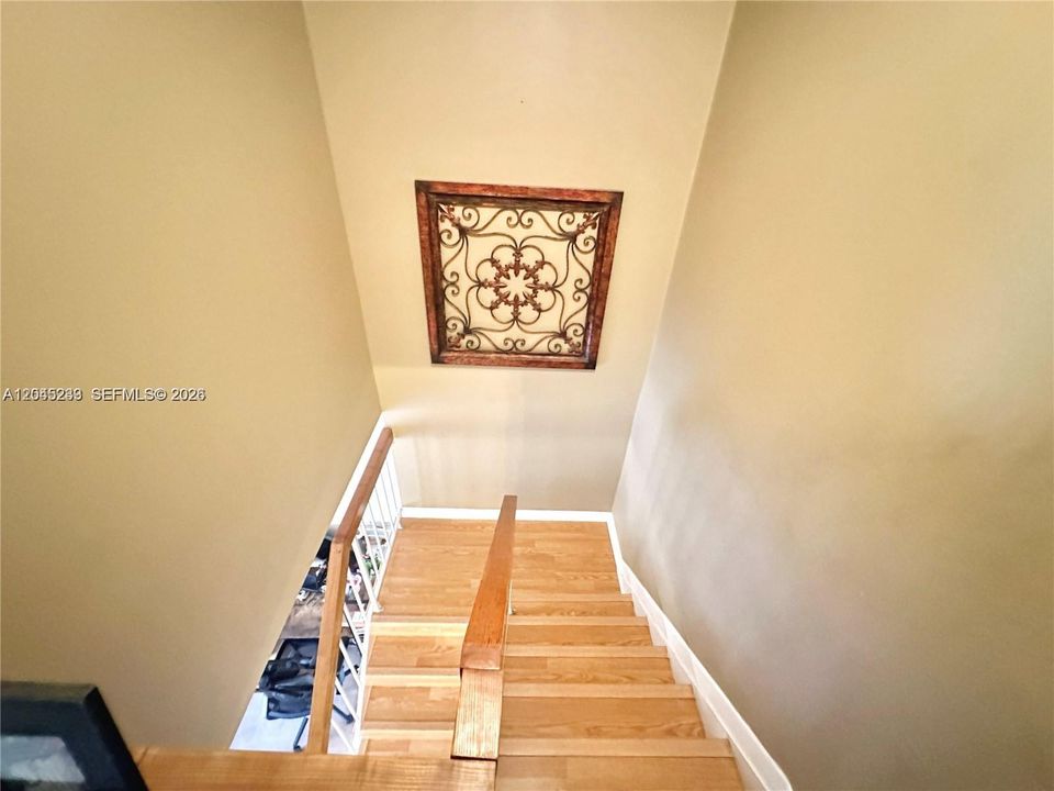 For Rent: $3,000 (3 beds, 2 baths, 1490 Square Feet)