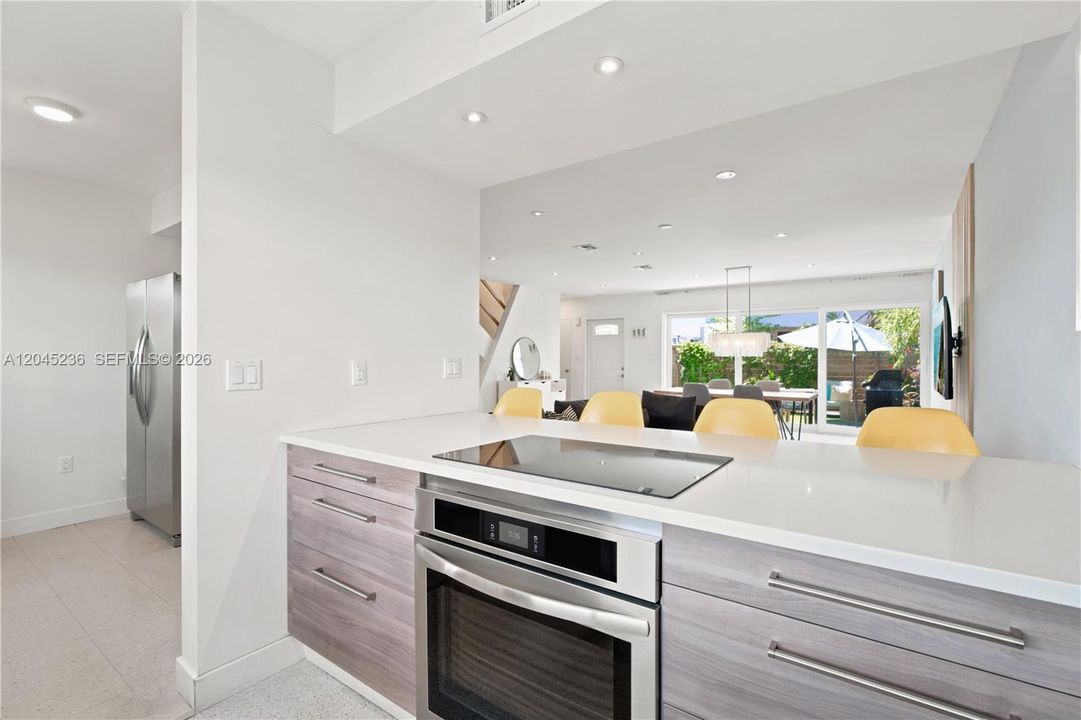 For Rent: $4,750 (3 beds, 2 baths, 1632 Square Feet)