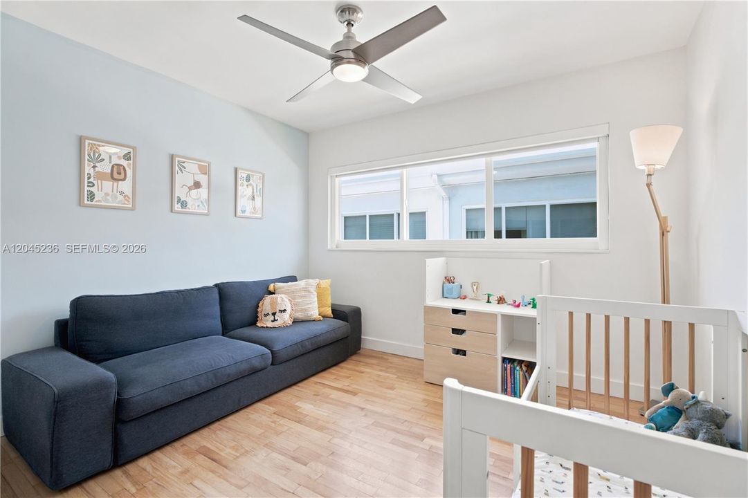 For Rent: $4,750 (3 beds, 2 baths, 1632 Square Feet)