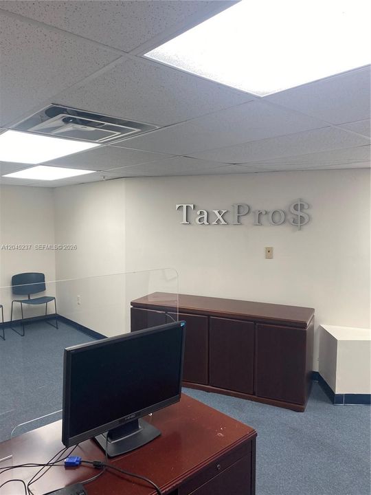 For Rent: $1,000 (0 beds, 0 baths, 0 Square Feet)
