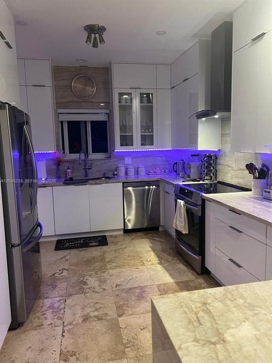 На продажу: $950,000 (3 спален, 2 ванн, 1826 Квадратных фут)
