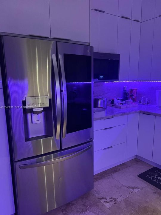 На продажу: $950,000 (3 спален, 2 ванн, 1826 Квадратных фут)