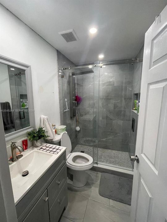 В аренду: $2,700 (3 спален, 2 ванн, 1130 Квадратных фут)