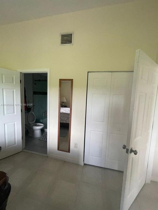 В аренду: $2,700 (3 спален, 2 ванн, 1130 Квадратных фут)