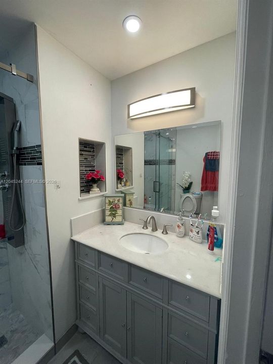 В аренду: $2,700 (3 спален, 2 ванн, 1130 Квадратных фут)