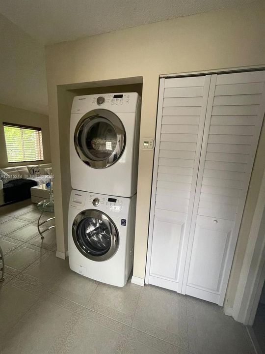 В аренду: $2,700 (3 спален, 2 ванн, 1130 Квадратных фут)