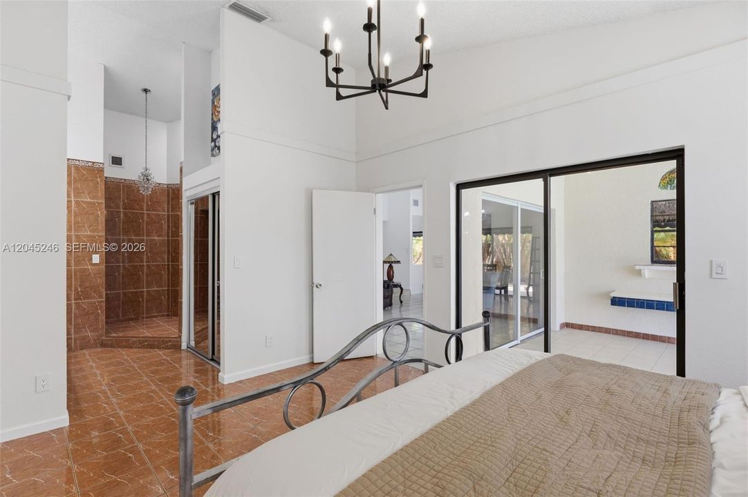 En Venta: $610,000 (3 camas, 2 baños, 1327 Pies cuadrados)