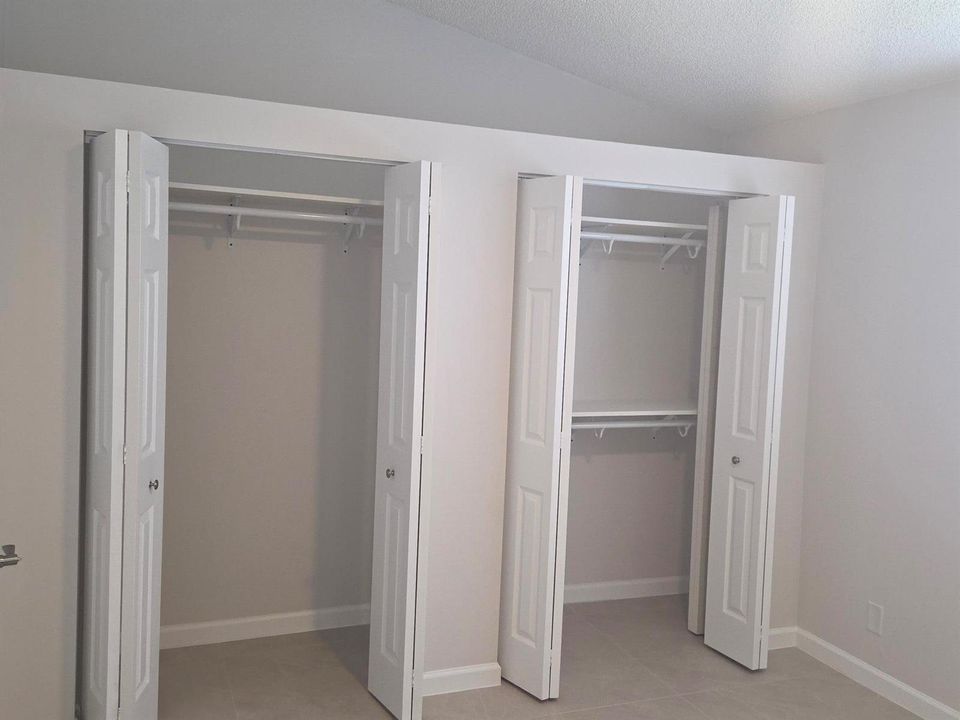 SH closets