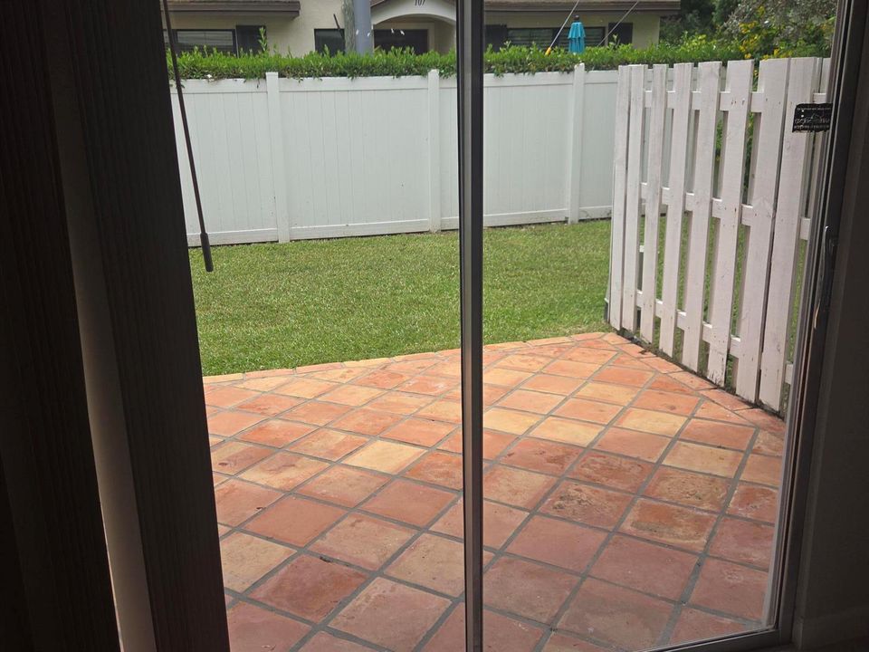 SH patio