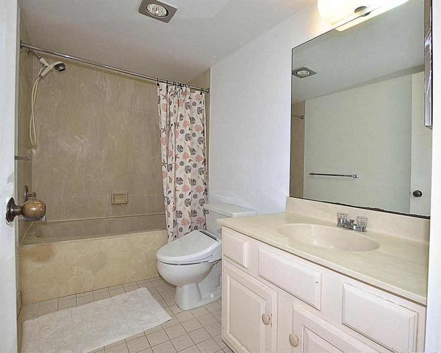 MainBathTub