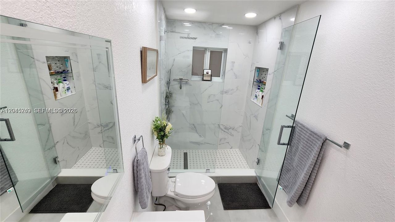 For Rent: $4,000 (4 beds, 2 baths, 1355 Square Feet)