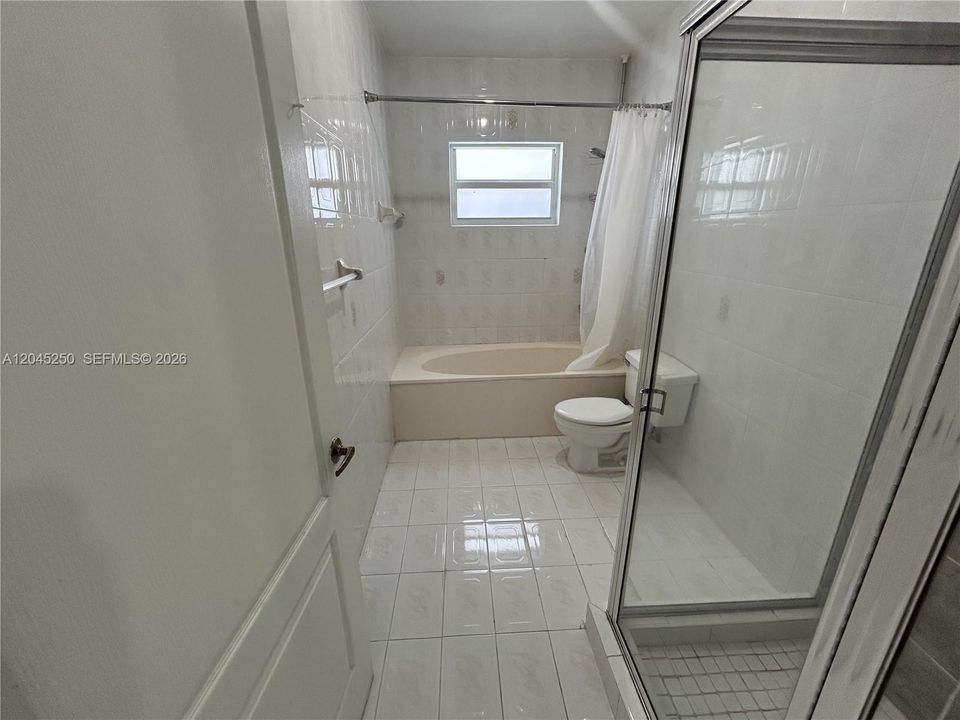 Недавно арендовано: $3,600 (4 спален, 2 ванн, 1795 Квадратных фут)