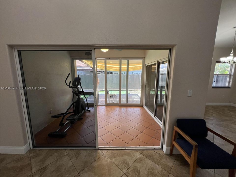 Недавно арендовано: $3,600 (4 спален, 2 ванн, 1795 Квадратных фут)