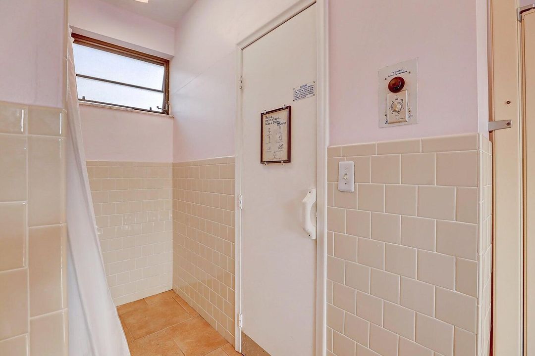 Sauna 9-103