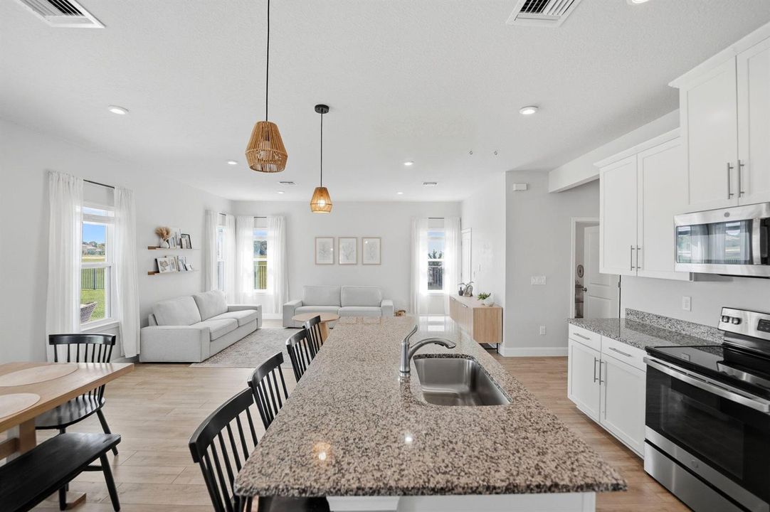 31-web-or-mls-10739-sw-vasari-way