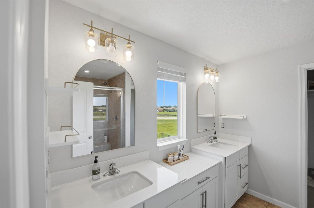 13-web-or-mls-10739-sw-vasari-way