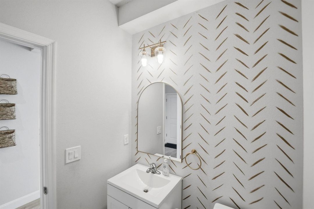 37-web-or-mls-10739-sw-vasari-way